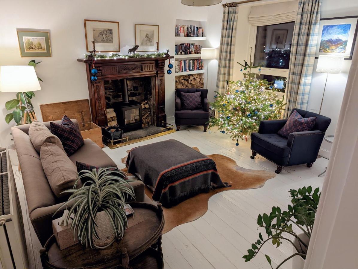 Central Hawick Spacious Stylish Flat With Log Burner エクステリア 写真